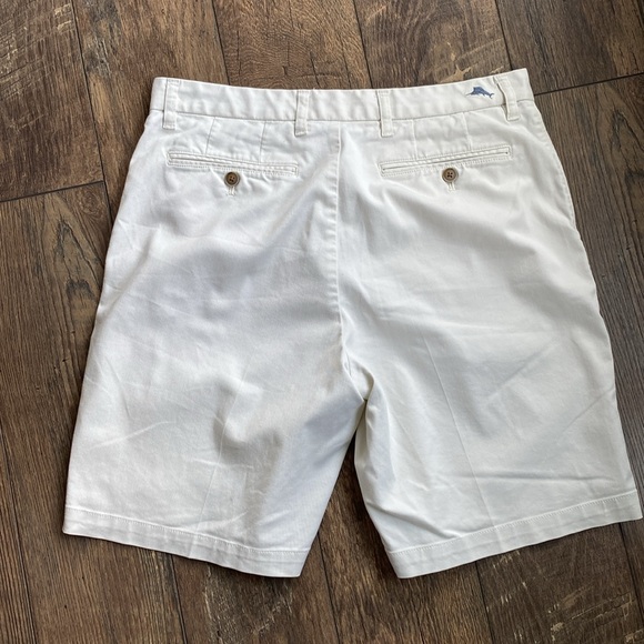 Tommy Bahama Boracay Chino Bermuda Shorts Tan Khaki Men's Size 33 9" Inseam - Picture 2 of 5